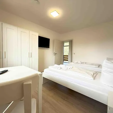 Apartman Sad165 Moeblierte Monteurwohnung Mit Balkon Schwandorf in Bayern
