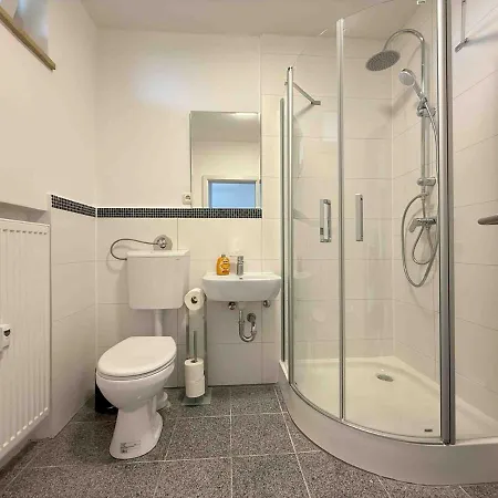 Sad165 Moeblierte Monteurwohnung Mit Balkon Lägenhet *
